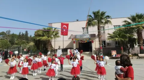 Eğlence Şehitler Ortaokulu - 23 NİSAN ULUSAL EGEMENLİK VE ÇOCUK BAYRAMLARI