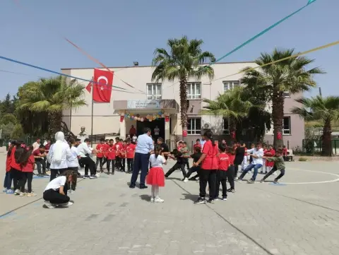 Eğlence Şehitler Ortaokulu - 23 NİSAN ULUSAL EGEMENLİK VE ÇOCUK BAYRAMLARI