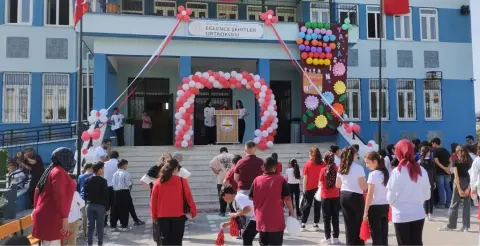 Eğlence Şehitler Ortaokulu - 23 NİSAN ULUSAL EGEMENLİK VE ÇOCUK BAYRAMLARI