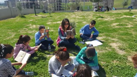 Toki Ertuğrulgazi İmam Hatip Ortaokulu - kitap okuma