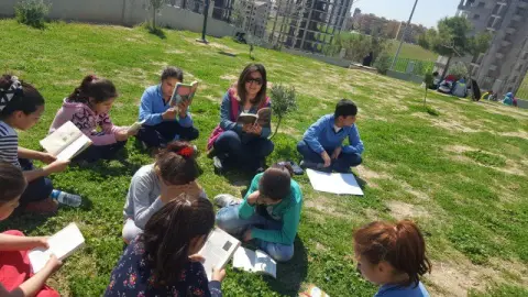 Toki Ertuğrulgazi İmam Hatip Ortaokulu - kitap okuma