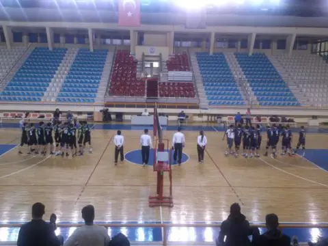 Fatih Terim Anadolu Lisesi - voleybol 2015-2016