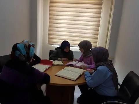 Fatıma Zehra Kız Anadolu İmam Hatip Lisesi - Kuranı Kerim Dersleri 2017