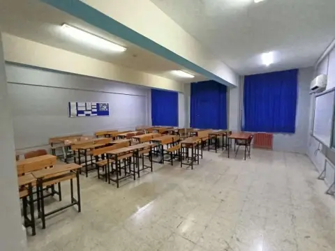 Dr.M. Feyyaz Etiz Anadolu Lisesi - OKULUMUZ DEĞİŞİYOR