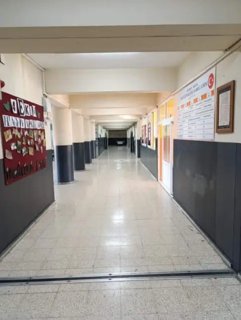 Dr.M. Feyyaz Etiz Anadolu Lisesi - OKULUMUZ DEĞİŞİYOR