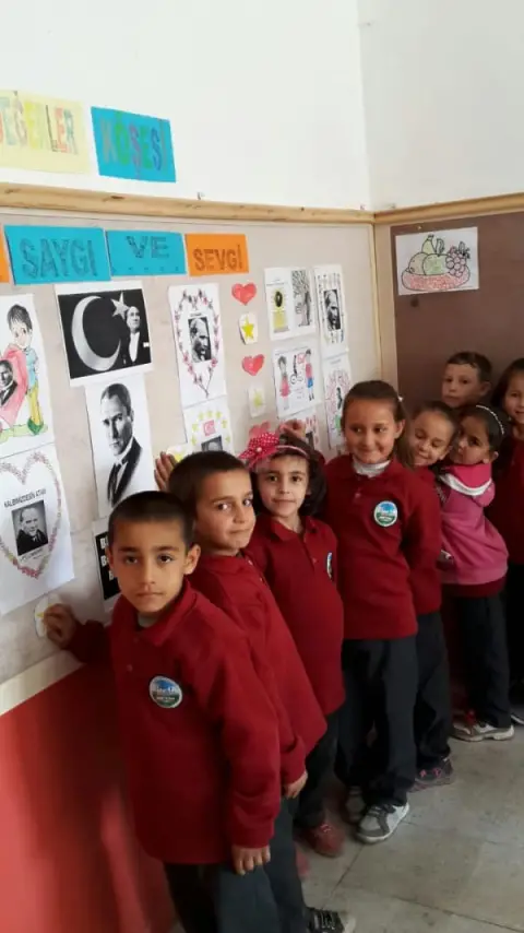 Ali Kuşçu İlkokulu - Atatürk Sevgisi ve Atatürke Duyulan Saygı