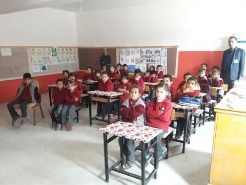 Ali Kuşçu İlkokulu - Büyüklere Saygı Küçüklere Sevgi