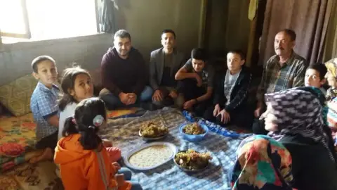 Feke İmam Hatip Ortaokulu - MANSURLU VE ŞAHMURATLI MAH. VELİ ZİYARETİ