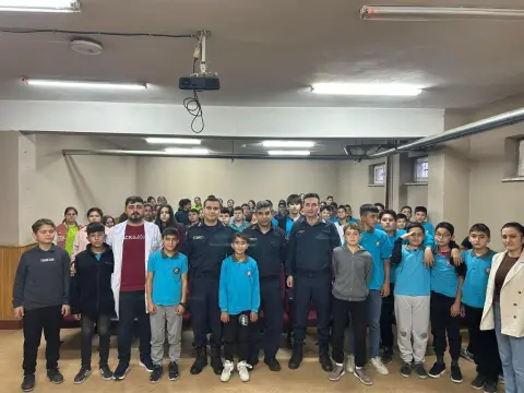 Karacaoğlan Ortaokulu - Okul Hakkında