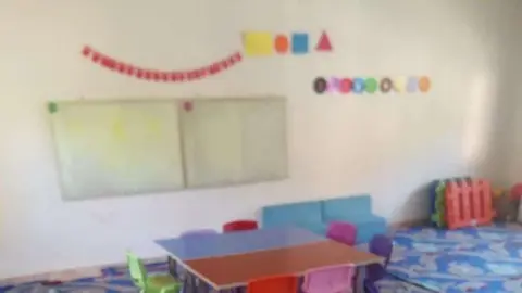 Kırıkuşağı İlkokulu - Albüm