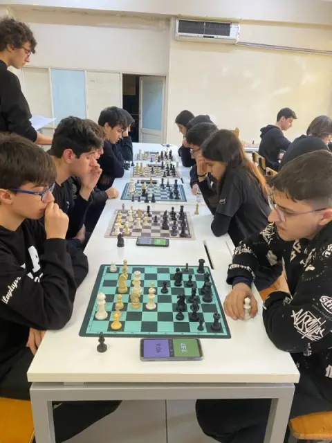 Gazi Mustafa Kemal Anadolu Lisesi - SATRANÇ