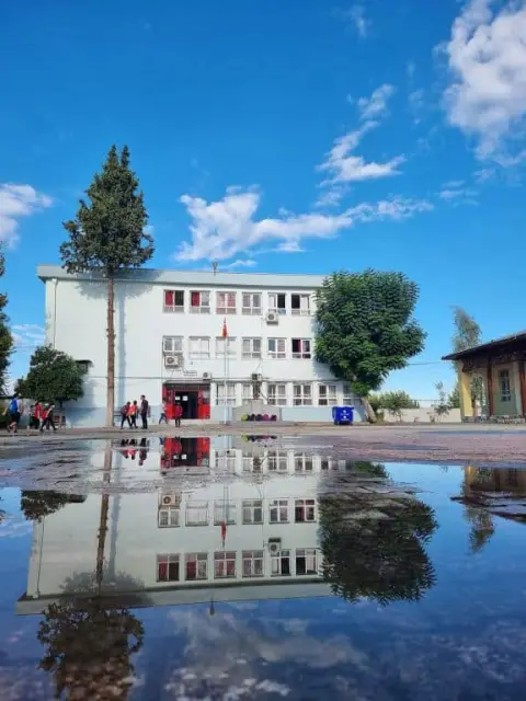 Hadırlı Ortaokulu - OKULUMUZ