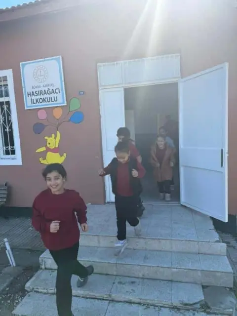 Hasırağcı İlkokulu - Albüm