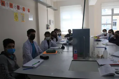 Heydar Aliyev Mesleki ve Teknik Anadolu Lisesi - PETROKİMYA ATÖLYESİ