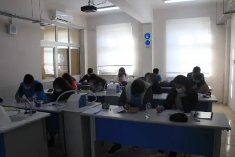 Heydar Aliyev Mesleki ve Teknik Anadolu Lisesi - PETROKİMYA ATÖLYESİ