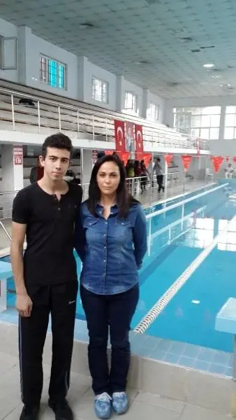 Hacı Hatice Turgut Anadolu Lisesi - yüzme