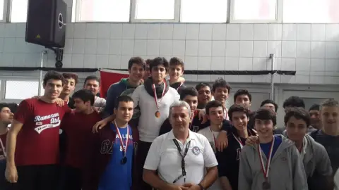 Hacı Hatice Turgut Anadolu Lisesi - yüzme