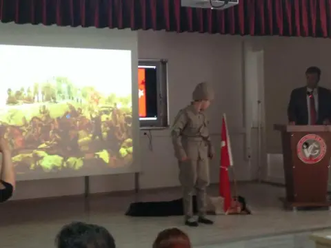 İbn-i Sina Ortaokulu - İstiklal Marşı 2016