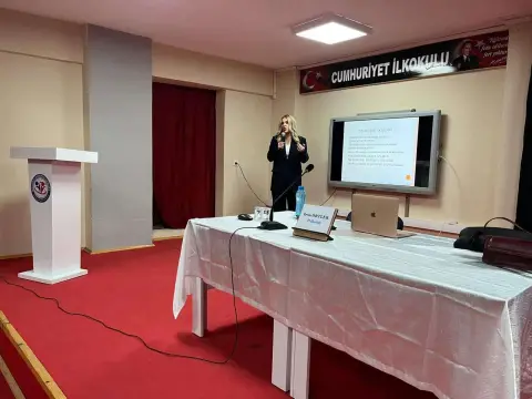 Cumhuriyet İlkokulu - Albüm