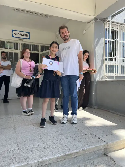 İstiklal Ortaokulu - Albüm