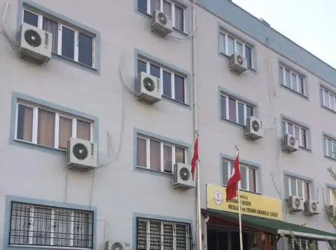 Lokman Hekim Kız Mesleki ve Teknik Anadolu Lisesi - okul resimleri