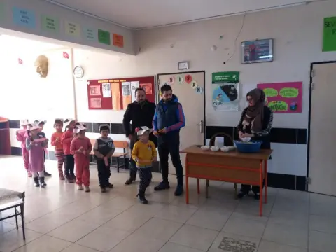 Sevinçli Şehit Mehmet Erdoğan İlkokulu - patlamış mısır sineması