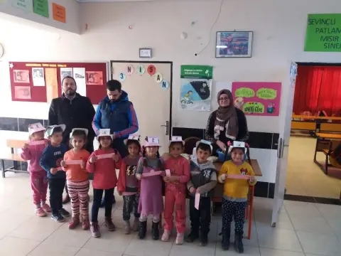 Sevinçli Şehit Mehmet Erdoğan İlkokulu - patlamış mısır sineması
