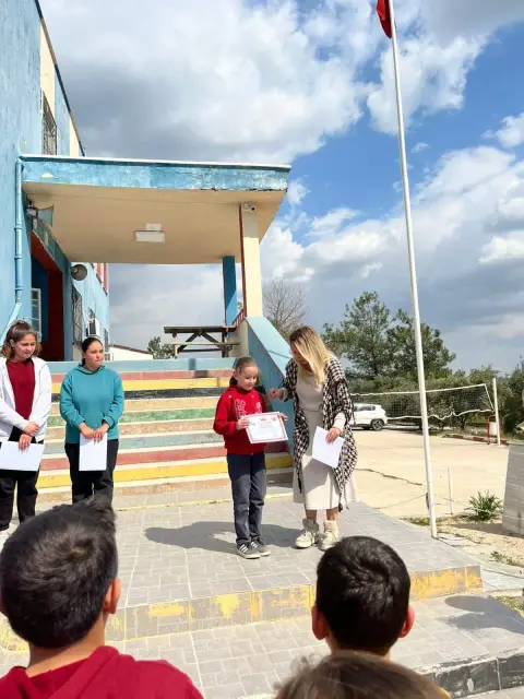 Üçtepe Ortaokulu - Albüm