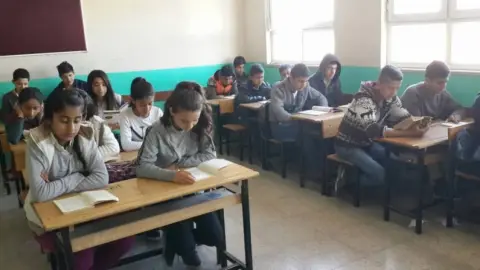 İsmail-Ayşe Önük Ortaokulu - kütüpkane