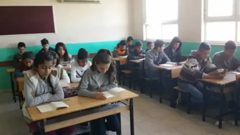 İsmail-Ayşe Önük Ortaokulu - kütüpkane