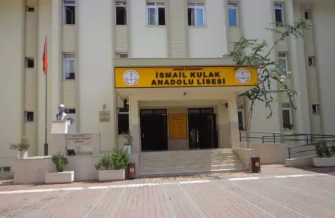 İsmail Kulak Anadolu Lisesi - Bölümlerimiz