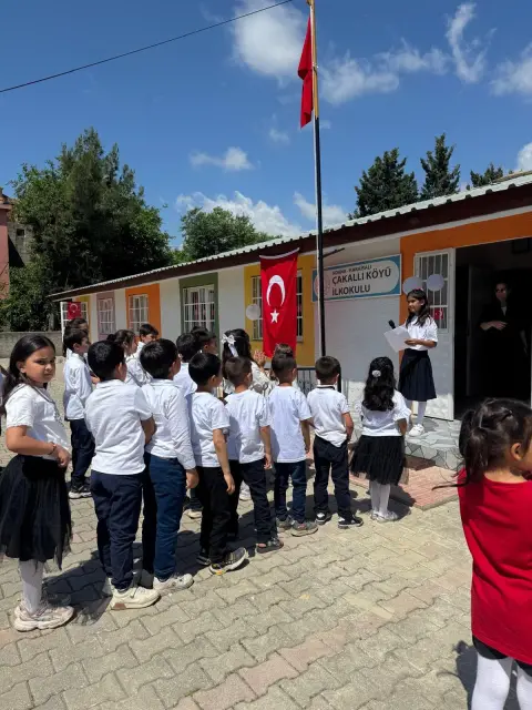 Çakallı İlkokulu - Okul Resimleri