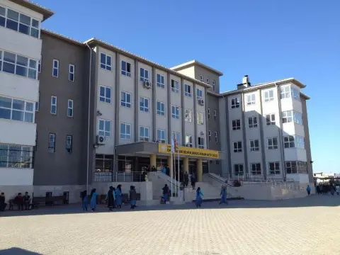 Ömer Nasuhi Bilmen Anadolu İmam Hatip Lisesi - Okul ve Pansiyon Görsellerimiz