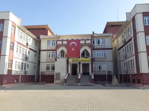 Karaisalı Mesleki ve Teknik Anadolu Lisesi - OKULUMUZ