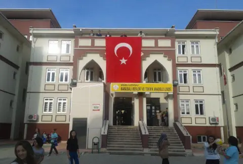 Karaisalı Mesleki ve Teknik Anadolu Lisesi - OKULUMUZ