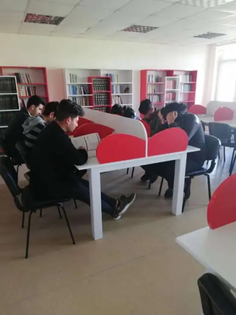 Karataş Borsa İstanbul Çok Programlı Anadolu Lisesi - OKUL FOTO 2019
