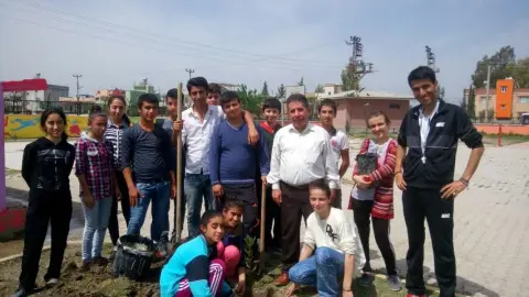 Kaymakam Gürbüz Karakuş Ortaokulu - Okulumuzdan Eski Resimler