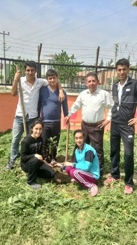 Kaymakam Gürbüz Karakuş Ortaokulu - Okulumuzdan Eski Resimler