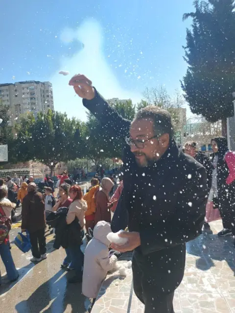 Kenan Çetinel İlkokulu - Kar-sucuk etkinliği