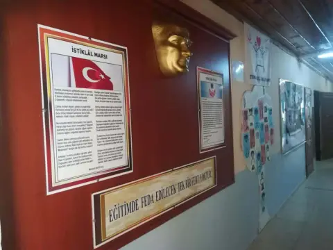 Kızıllar Ortaokulu - Okulumuzdan Kareler