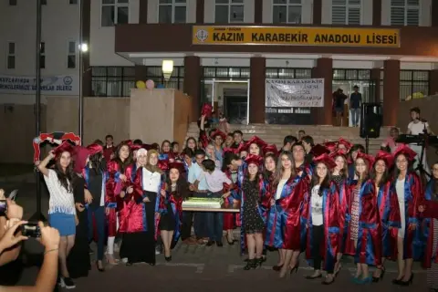 Kozan Kazım Karabekir Anadolu Lisesi - 2014-2015 MEZUNLARIMIZ