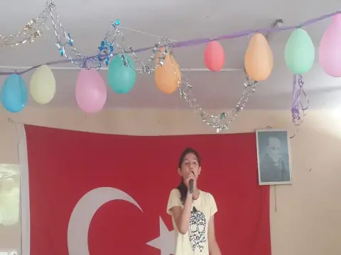 Kozan Şehit Öğretmen Lütfi Ölmez Ortaokulu - Şiir Dinletisi