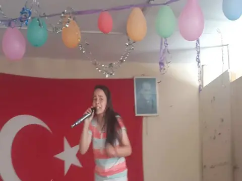Kozan Şehit Öğretmen Lütfi Ölmez Ortaokulu - Şiir Dinletisi