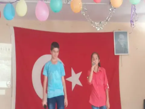 Kozan Şehit Öğretmen Lütfi Ölmez Ortaokulu - Şiir Dinletisi