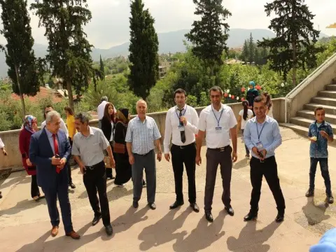 Kozan Şehit Öğretmen Lütfi Ölmez Ortaokulu - Tübitak 4006 Bilim Fuarı