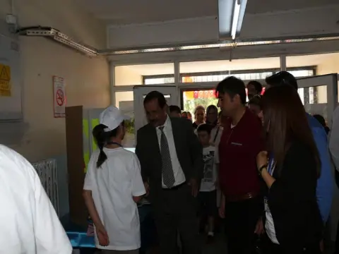 Kozan Şehit Öğretmen Lütfi Ölmez Ortaokulu - Tübitak 4006 Bilim Fuarı