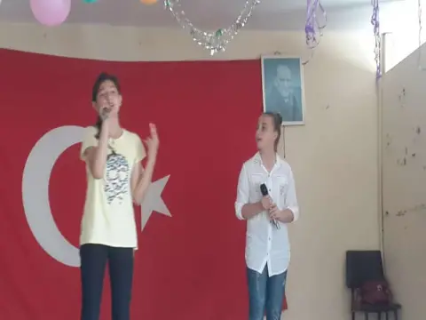 Kozan Şehit Öğretmen Lütfi Ölmez Ortaokulu - Şiir Dinletisi