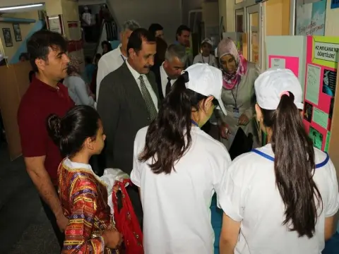 Kozan Şehit Öğretmen Lütfi Ölmez Ortaokulu - Tübitak 4006 Bilim Fuarı