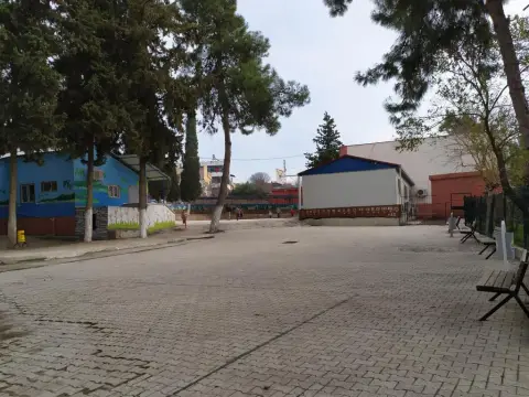 Kabasakal Şehit Selçuk Beki İlkokulu - Okul Bina Çevre Görünümü