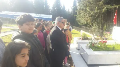 Kabasakal Şehit Selçuk Beki Ortaokulu - Sehitlik_Ziyareti